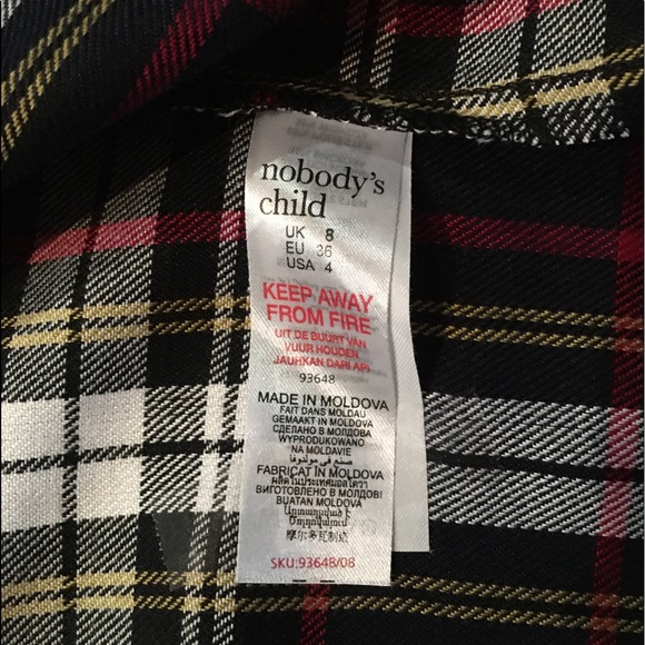 *Nobody’s Child* Size 8. Full front zipper detail in tartan. Calf length skirt. - Picture 7 of 9